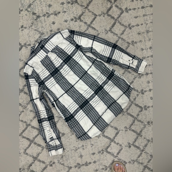 Banana Republic Flannel Button Up Shirt Black White Plaid S Soft Oversized - Picture 3 of 7